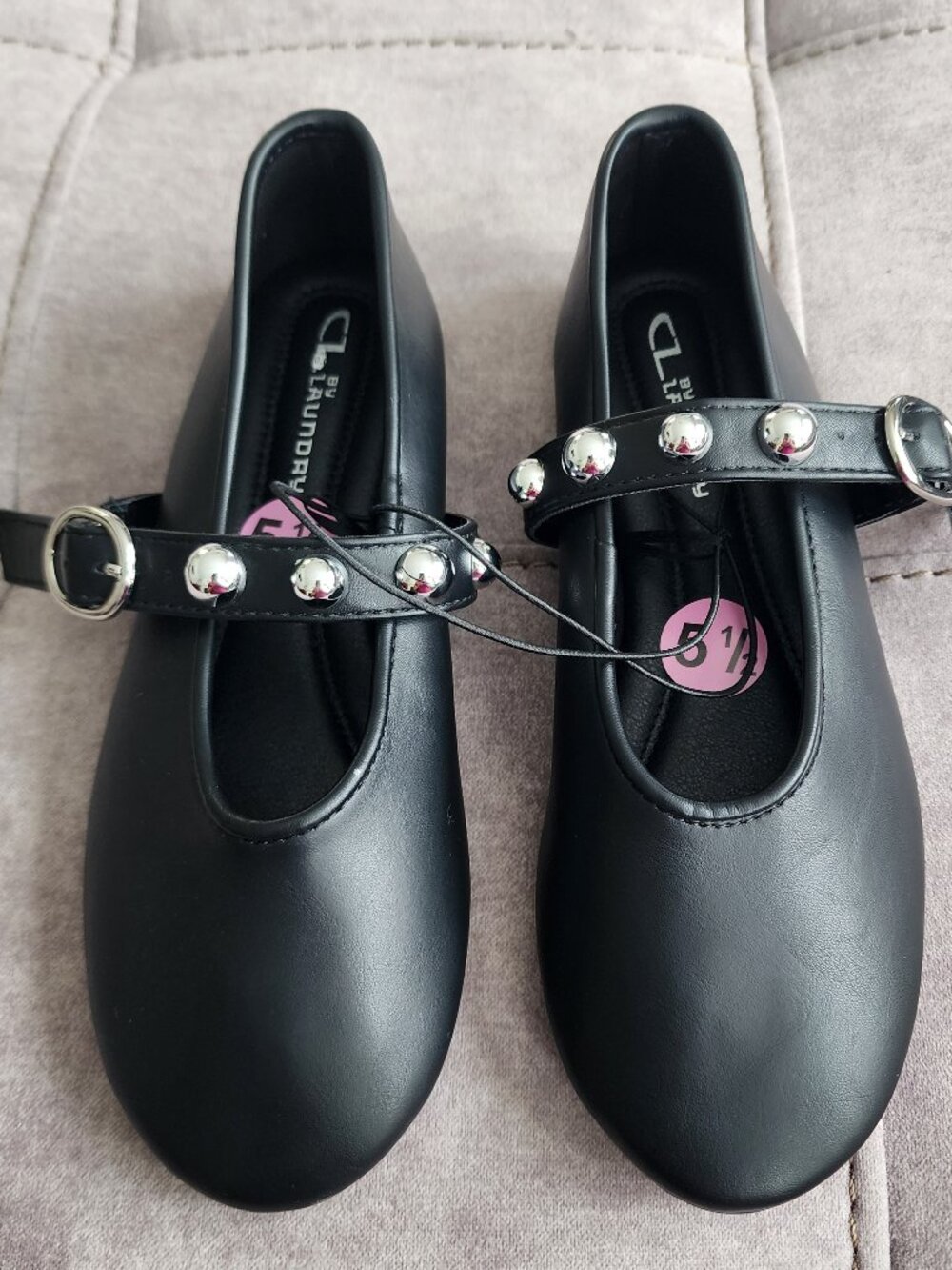 NEW CL by Laundry Black Soft Leather Mary Jane Flats with Silver Studs Size 5.5